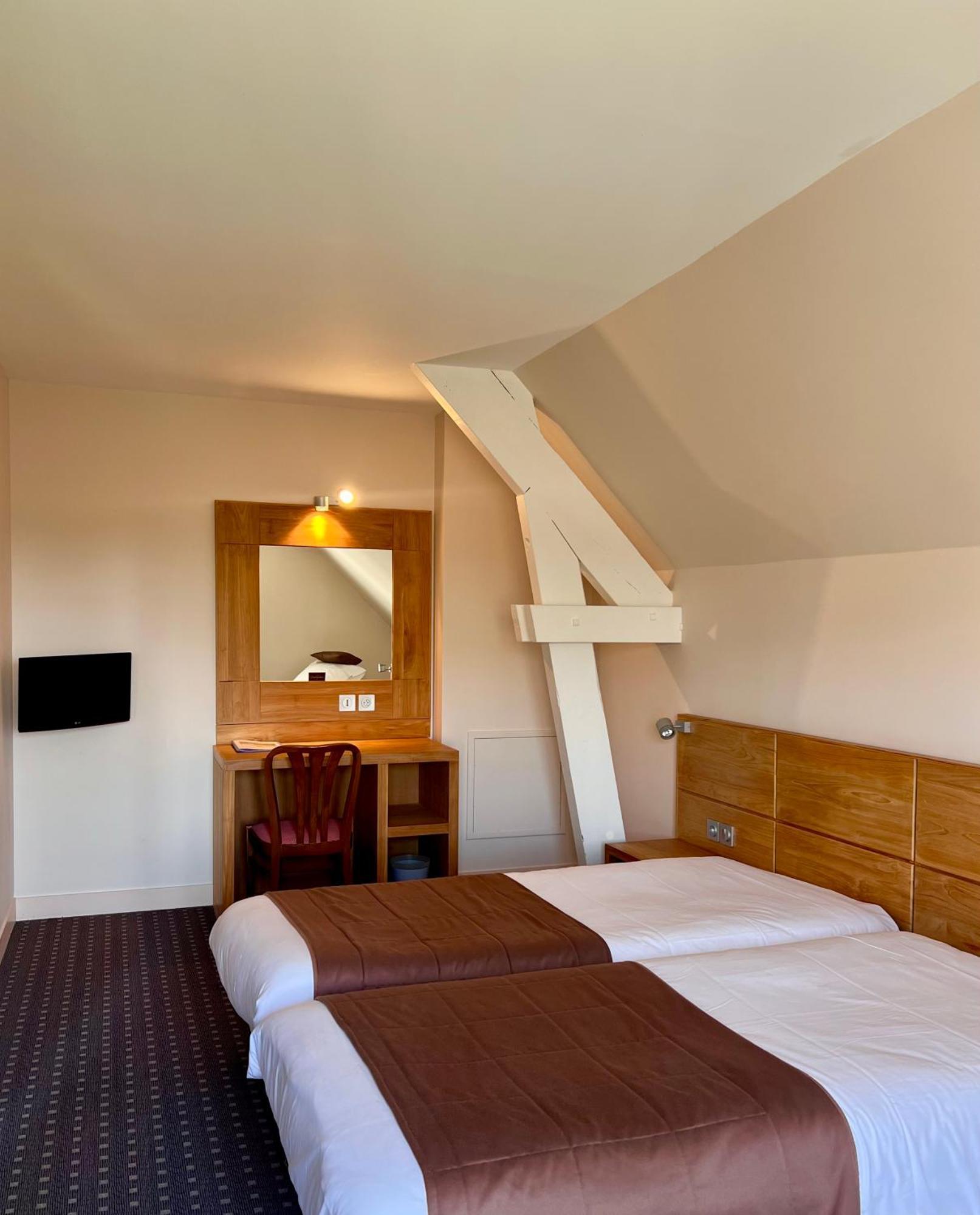 Logis Hotel Restaurant Du Labrador Saint-Benoît-sur-Loire Zewnętrze zdjęcie