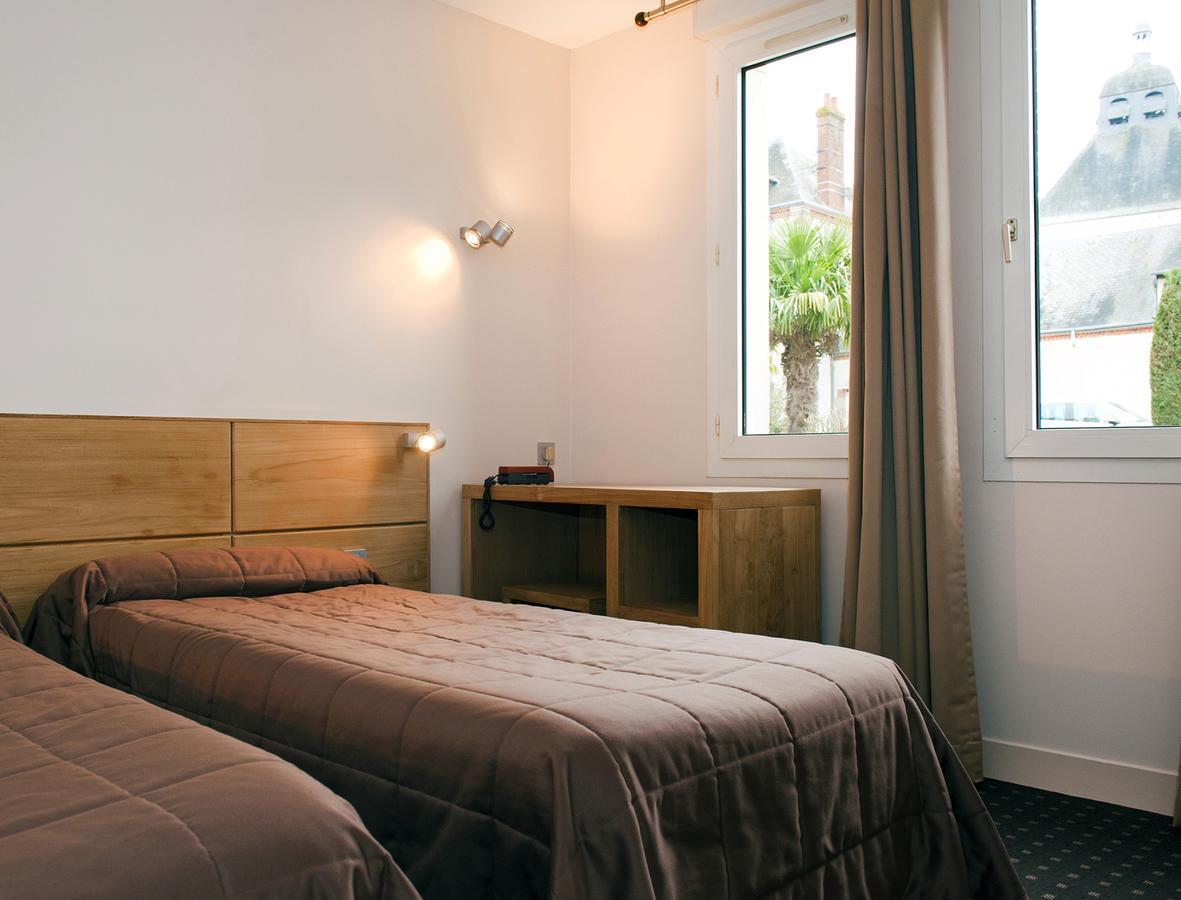 Logis Hotel Restaurant Du Labrador Saint-Benoît-sur-Loire Zewnętrze zdjęcie