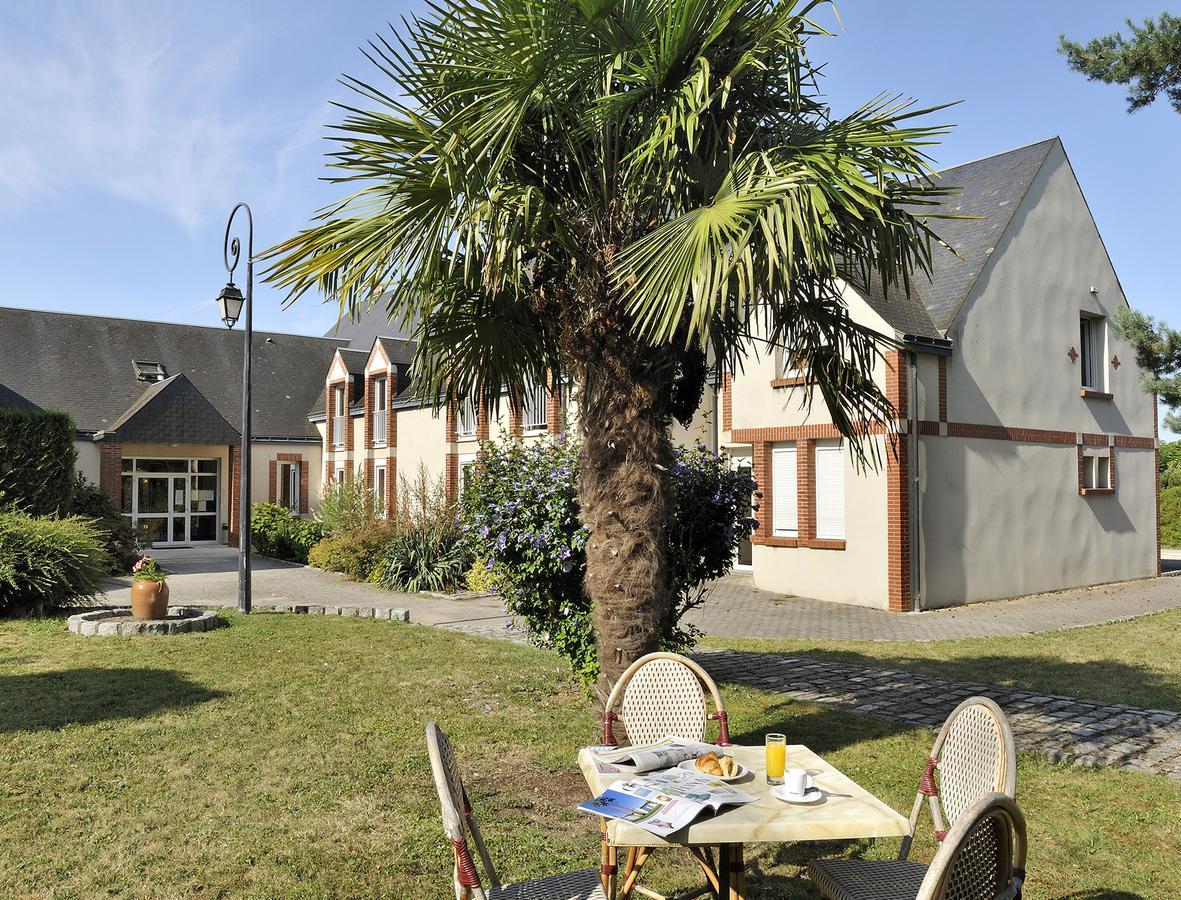 Logis Hotel Restaurant Du Labrador Saint-Benoît-sur-Loire Zewnętrze zdjęcie