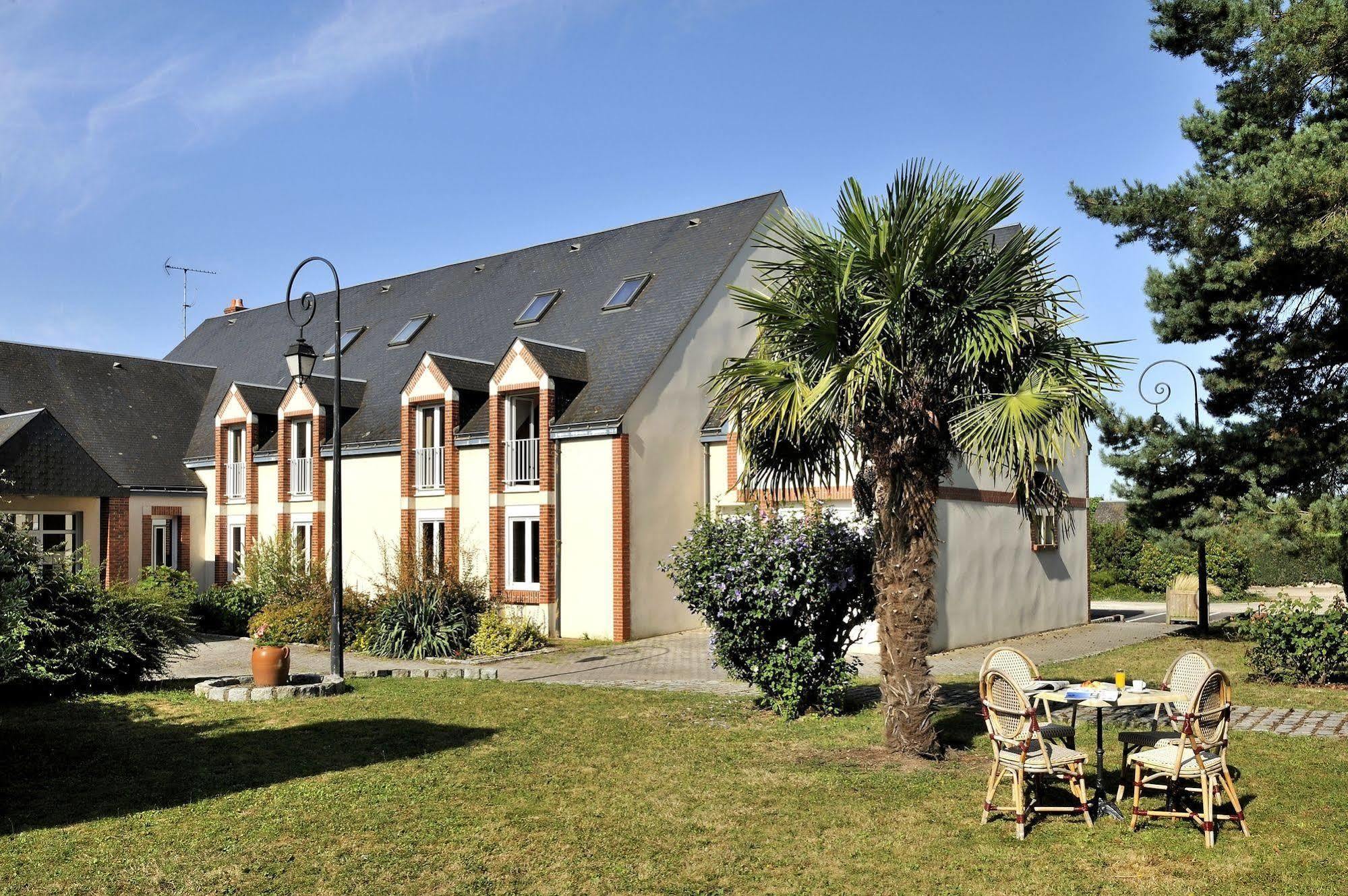 Logis Hotel Restaurant Du Labrador Saint-Benoît-sur-Loire Zewnętrze zdjęcie